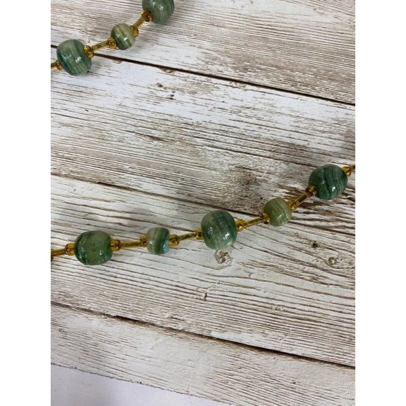Bead Necklace 26 in No Clasp Green Natural Malachite W Amber Colored Spacer Vtg - Picture 5 of 11
